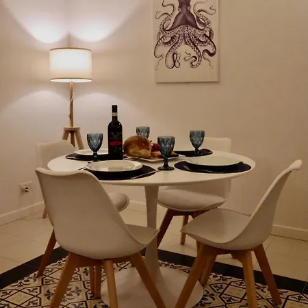 Modern Traditional With Maltese Internal Court Yard - Designed With Traditional Stone And Tiling Valletta