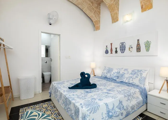 Modern Traditional With Maltese Internal Court Yard - Designed With Traditional Stone And Tiling